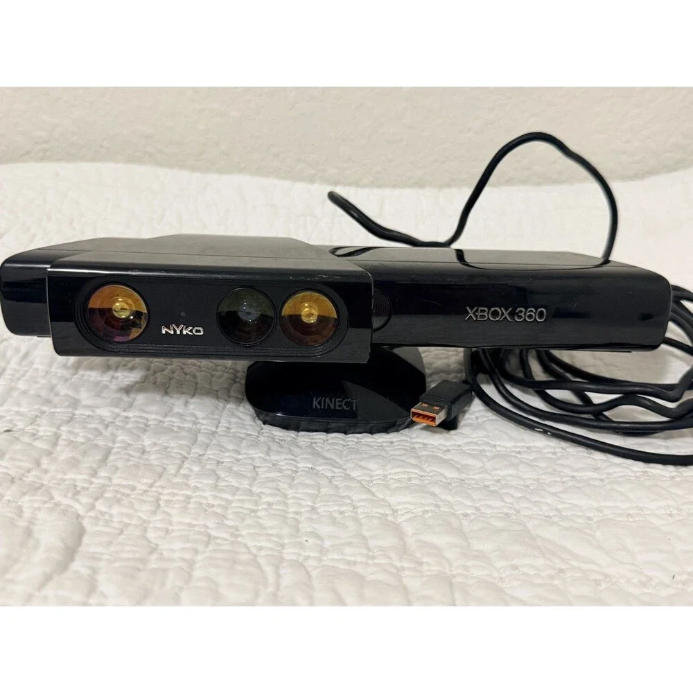 Microsoft XBOX 360 Kinect Sensor Bar Model 1414 Nyko Zoom Lens Attachment